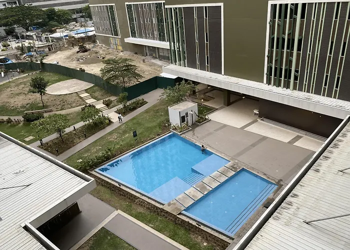 Aparthotel Avida Riala 1br Unit- It Park With Netflix Wifi 4*